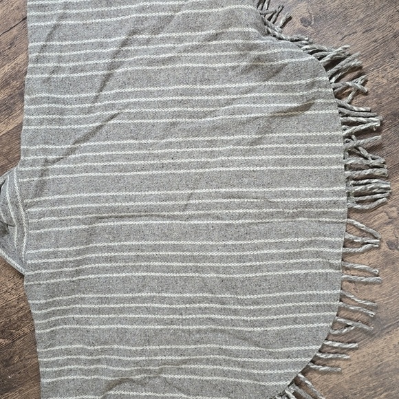 Unique Floral Embroidered Poncho Shawl with Fringe - Picture 6 of 7